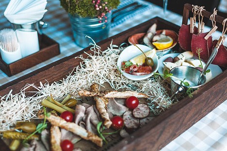 restoran Melnā Bite
