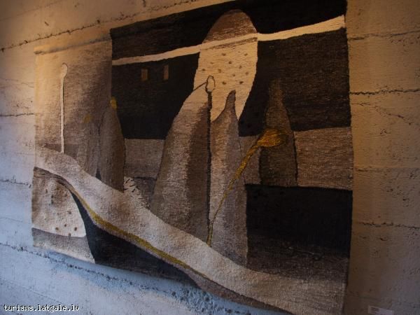 Livanu-makslas-skolas-izstazu-nams 