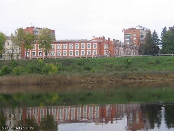 Aizsargdambis 
