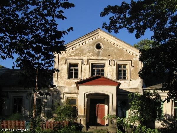 Brunas-Brunu-muizas-apbuve 