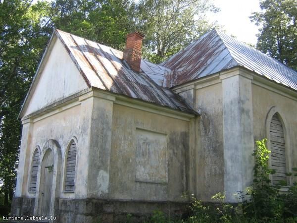 Demenes-luteranu-baznica 