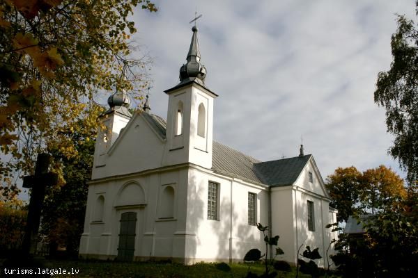 Kaunatas-Vissvetas-Jaunavas-Marijas-Romas-katolu-baznica 