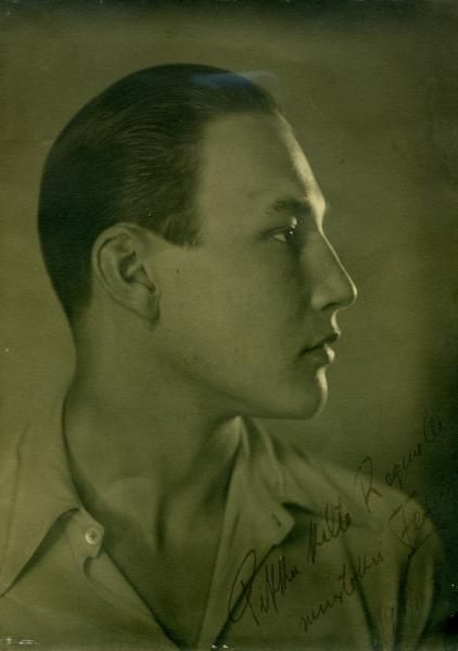 Kinorezisors-Teuvo-Tulio-un-vina-mate-H-E-Ronnqvist 