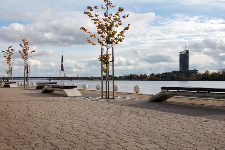 Daugavas-krastmalas-promenade 